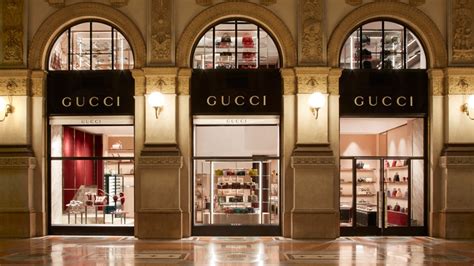 outlet di gucci in lombardia